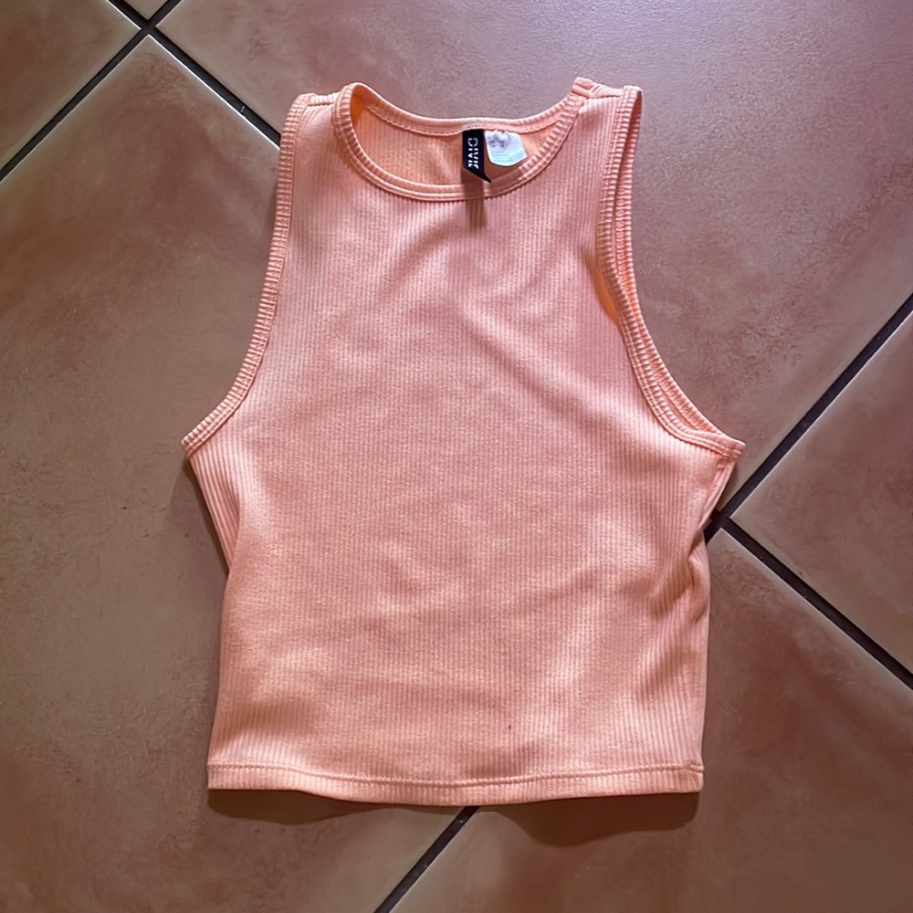 Divided brand, Peach Color